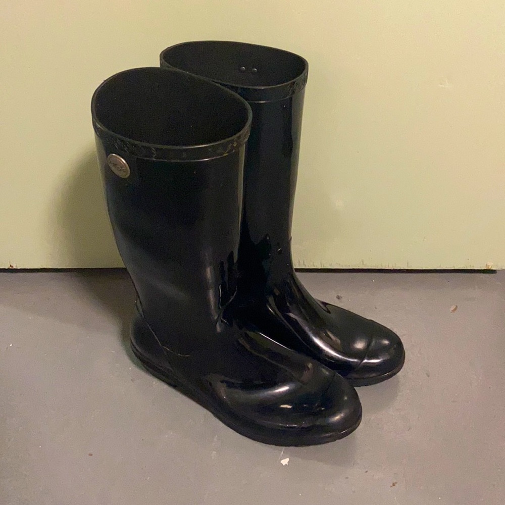 UGG Black Waterproof rain boots (size 9)